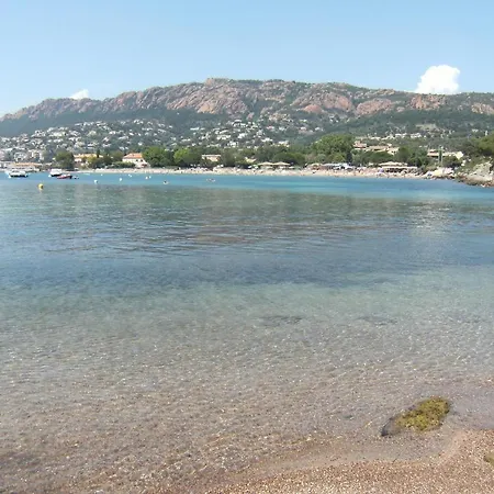 Cap Esterel Les Bastides : 3 Pieces Mer Au Calme O6 - Esterel Vacances 273la Saint-Raphael (Var)