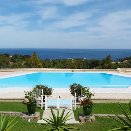 Cap Esterel Les Bastides : 3 Pieces Mer Au Calme O6 - Esterel Vacances 273la * Saint-Raphael (Var)